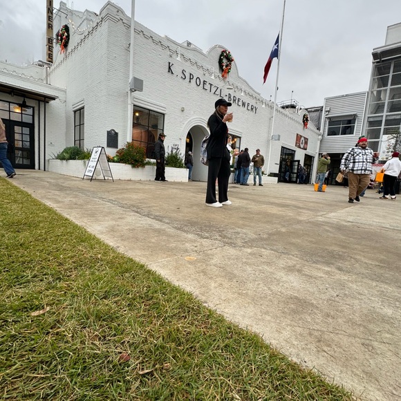 Meet your Posher, Suhail - Picture 1 of 1